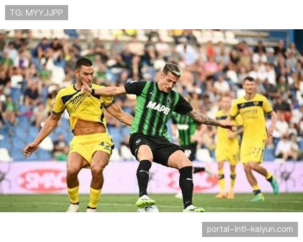 弗罗西诺内1-1战平萨索洛，拿到保级路上关键一分